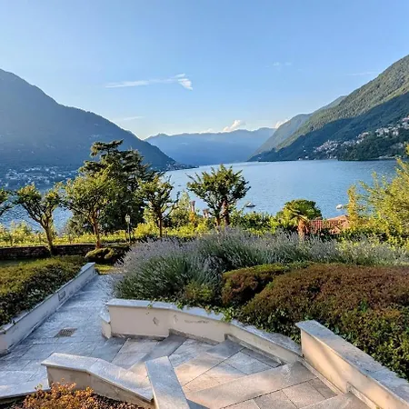 A Window On The Апартаменты