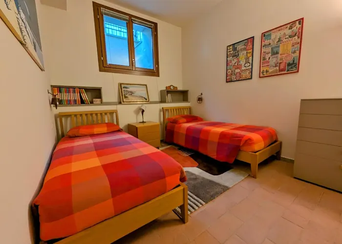 A Window On The Apartment *