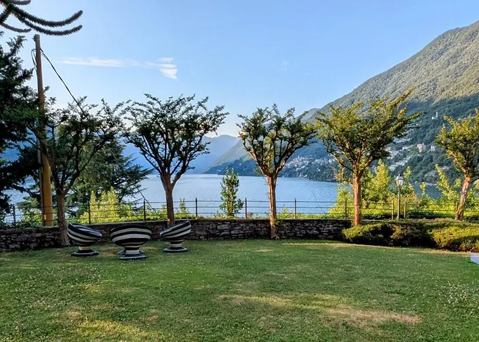 A Window On The Apartment *